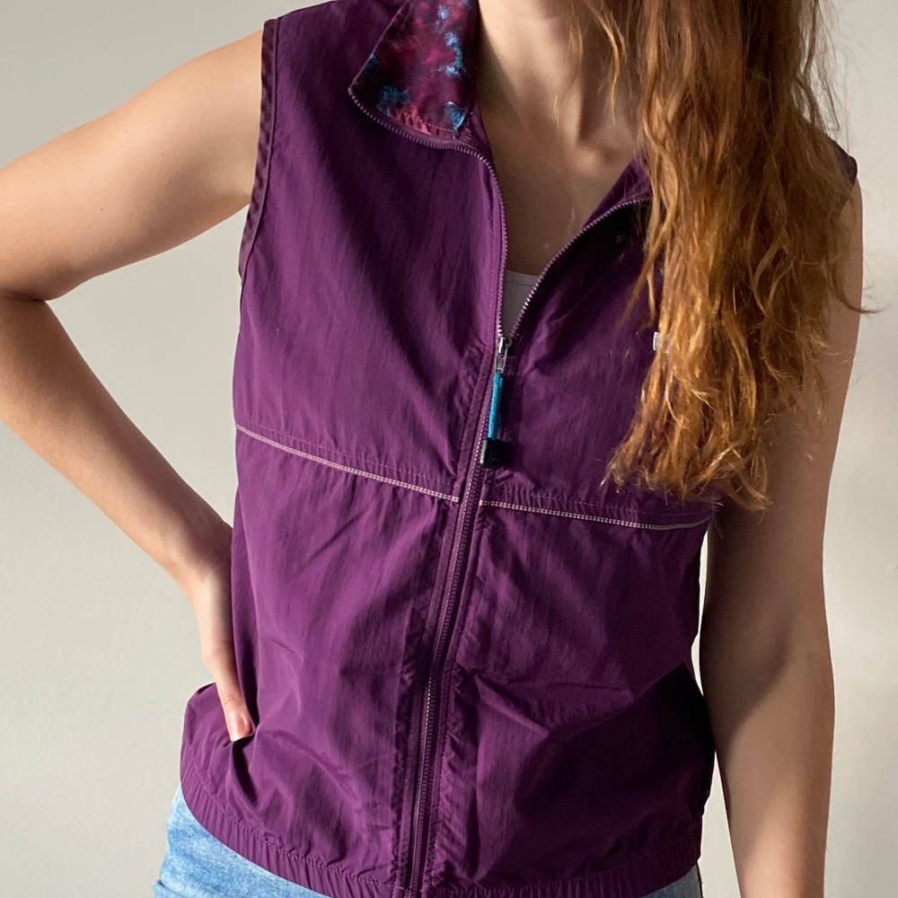 90’s Hind Purple Windbreaker Vest, size S.